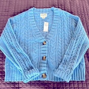 American Eagle Sweater